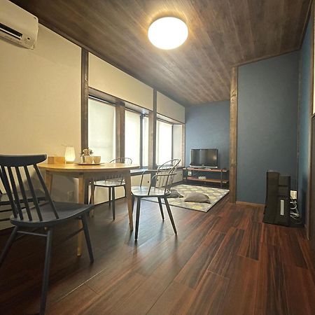 青い家広尾 Hotel Tokyo Bagian luar foto